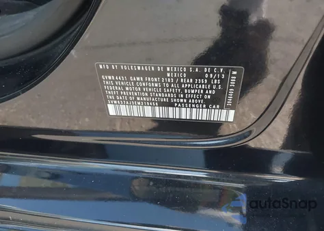 2014 Volkswagen Jetta Hybrid Sel z USA, uszkodzony, nr VIN 3VW637AJ3EM219456